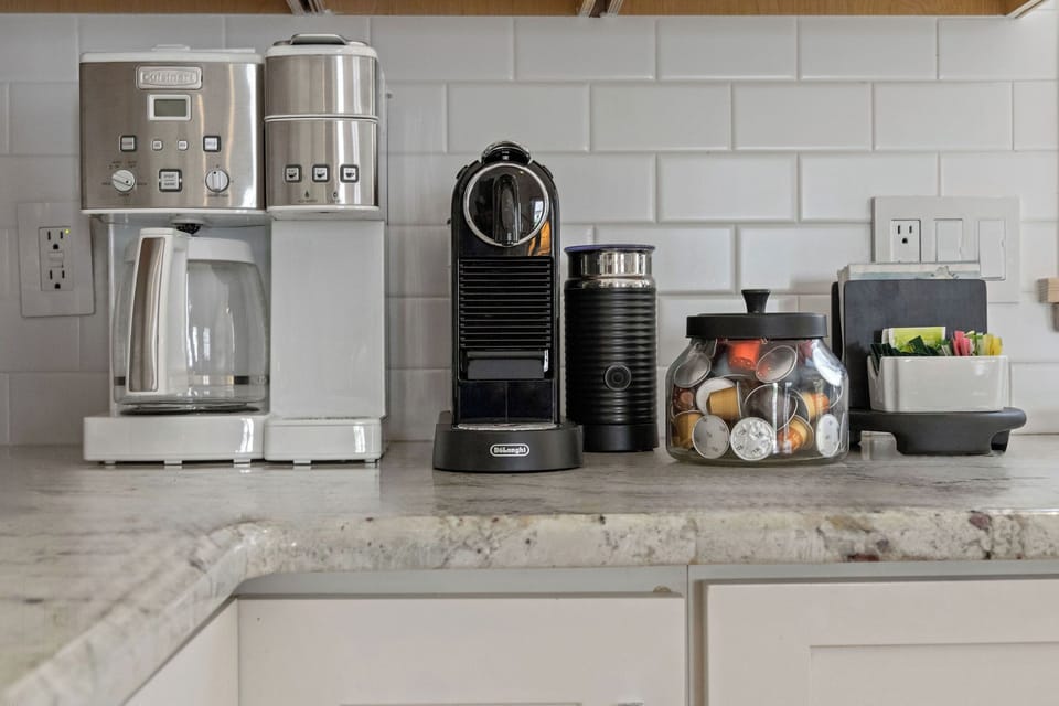 Coffee bar with coffee maker, espresso maker and espresso! 