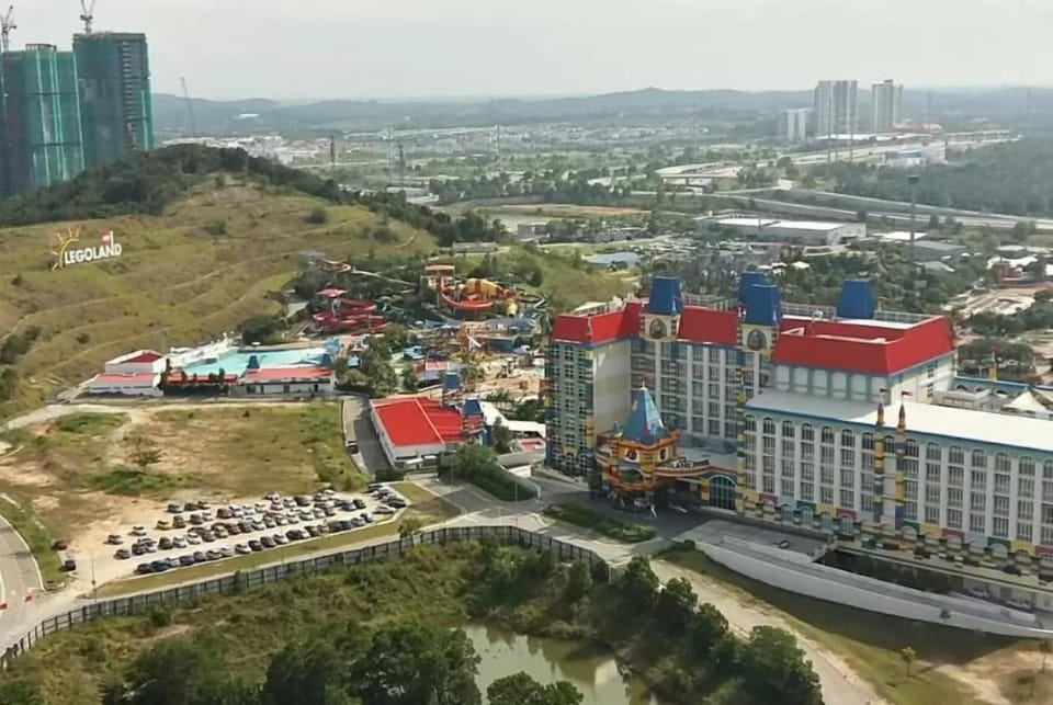 Elegant 4* 2 Bedrooms Suites @ Legoland 