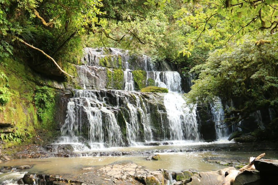 Pūrakaunui Falls. 