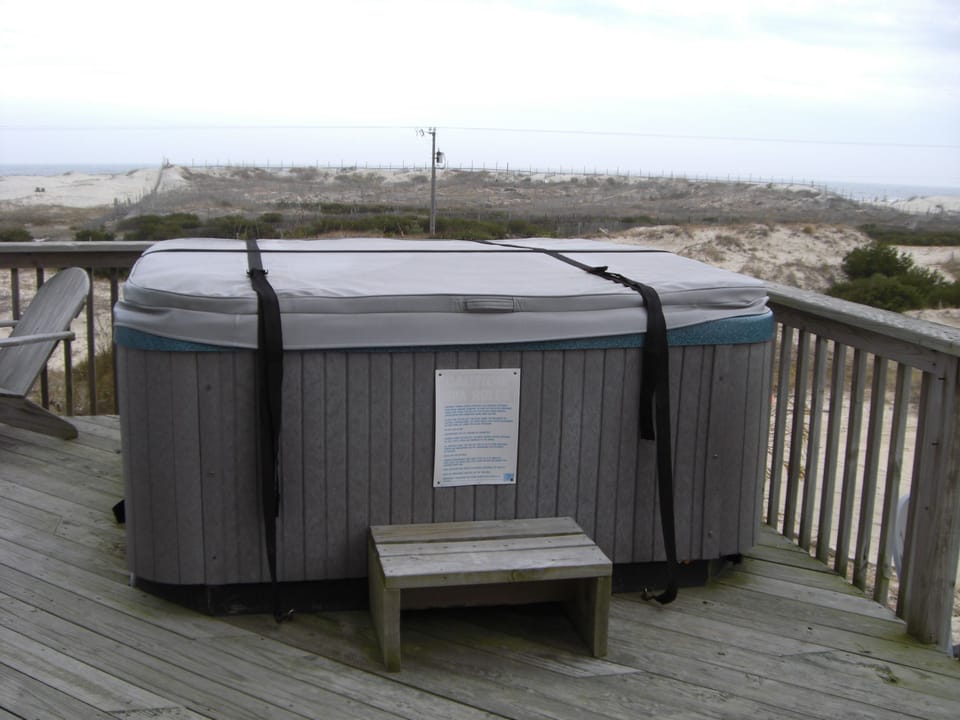 Hot Tub and ocean view