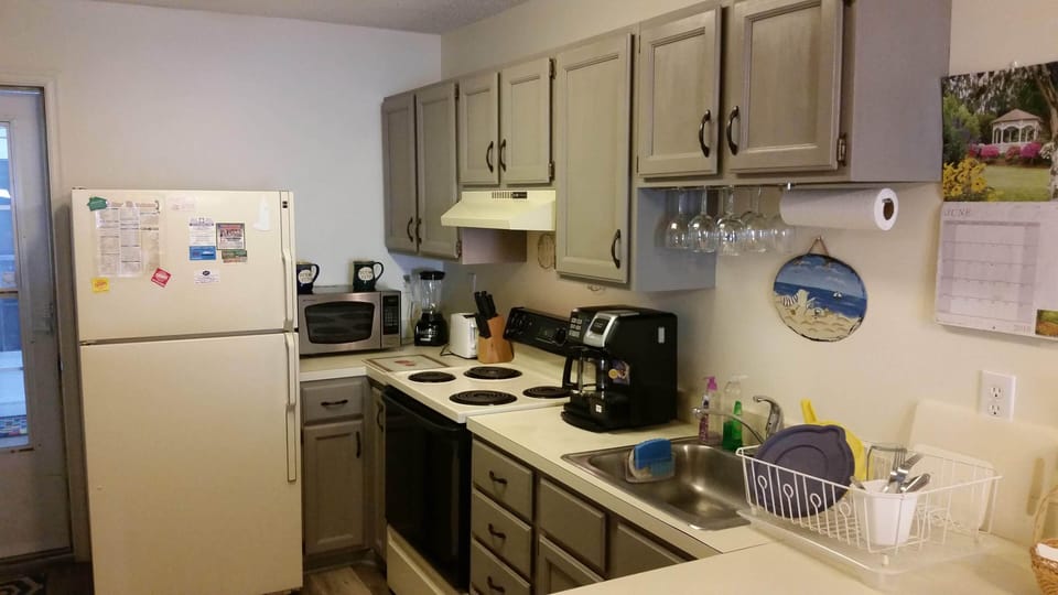 Fully equipped kitchen