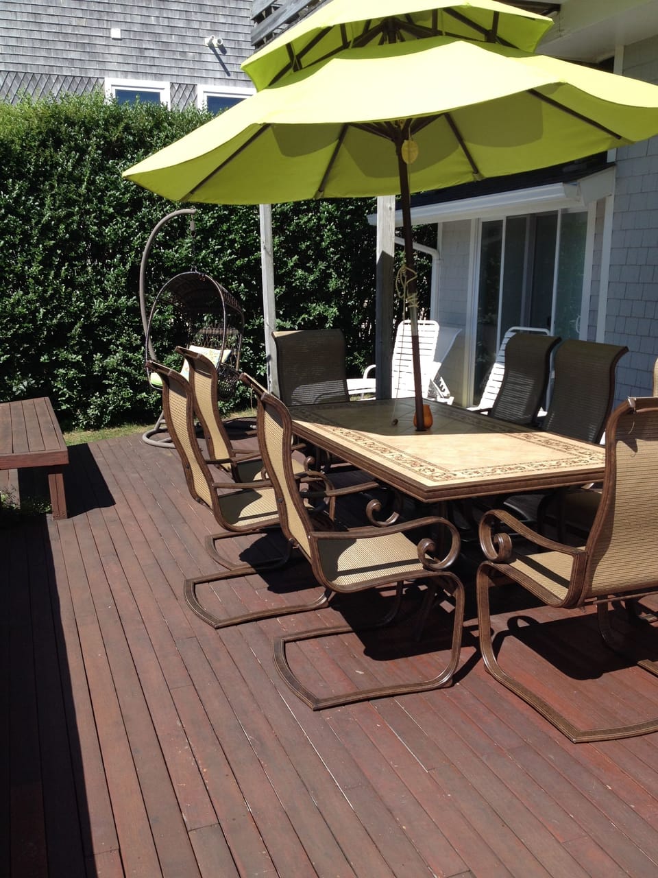 Outdoor dining
