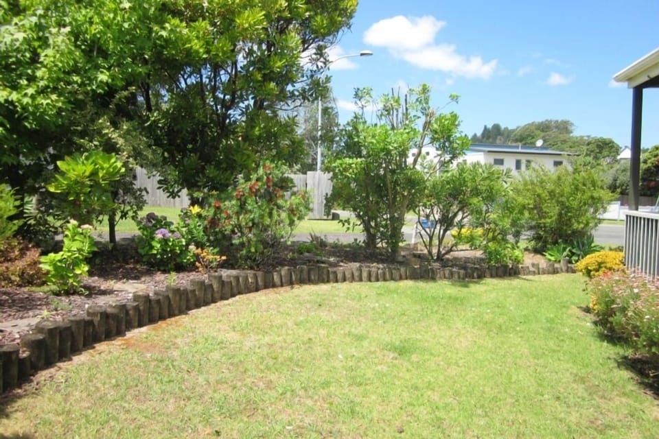 Front north facing garden