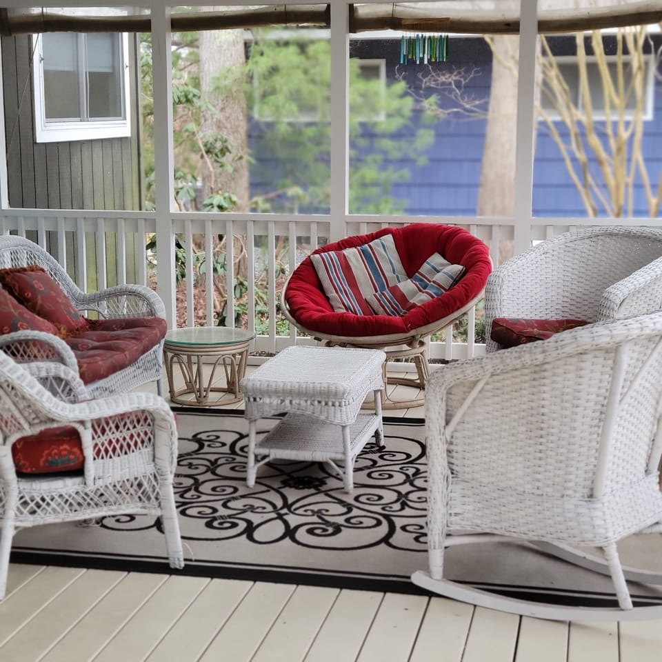 Front screened porch