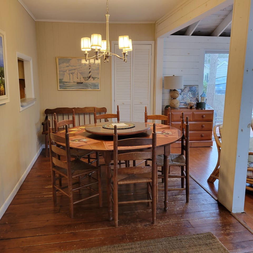 Dining area with passthrough to kitchen