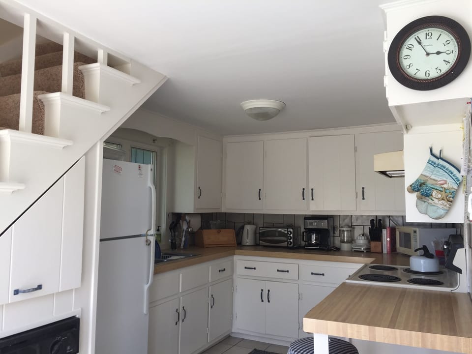 Fully equipment kitchen