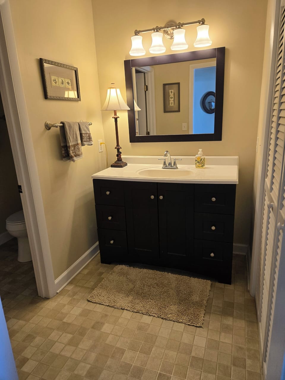 Bathroom vanity Suite #2