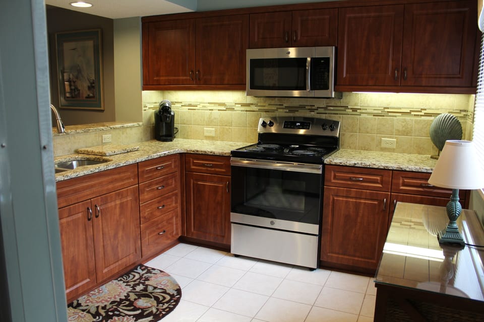 Kitchen fully equipped. 
