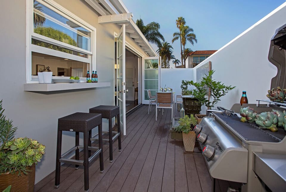 Compact and efficient~ the patio has everything