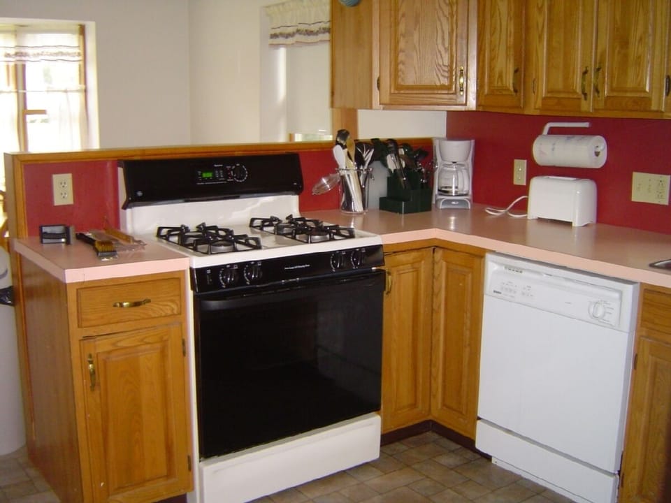 Kitchen/Dining