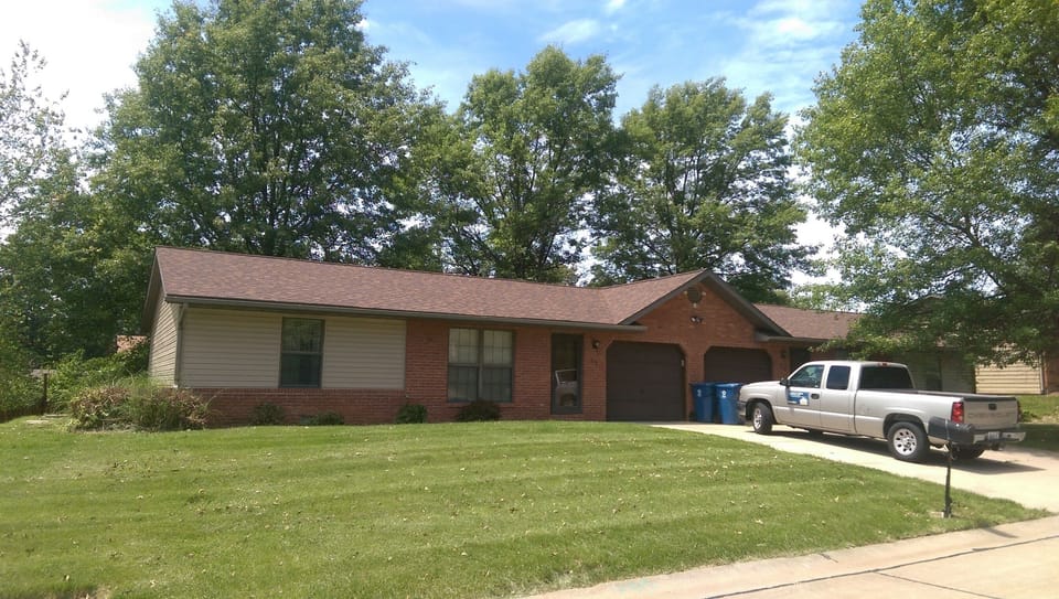This property is 1/2 of a duplex.  We  own both sides and rent both.