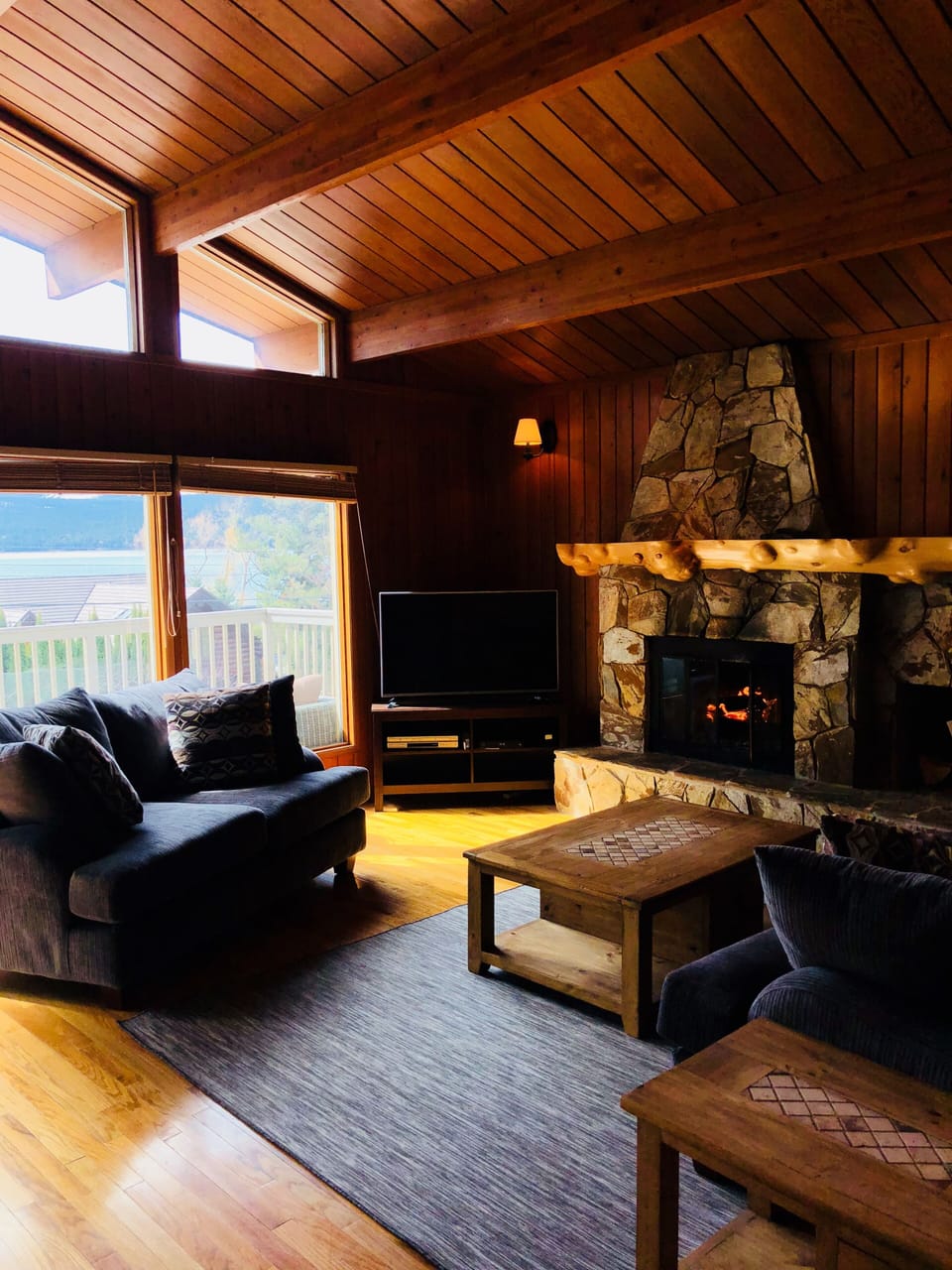 Wood burning fire place. Fire wood available to guests 