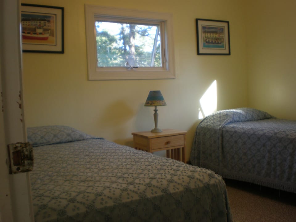 Bedroom # 3 - Twin Beds