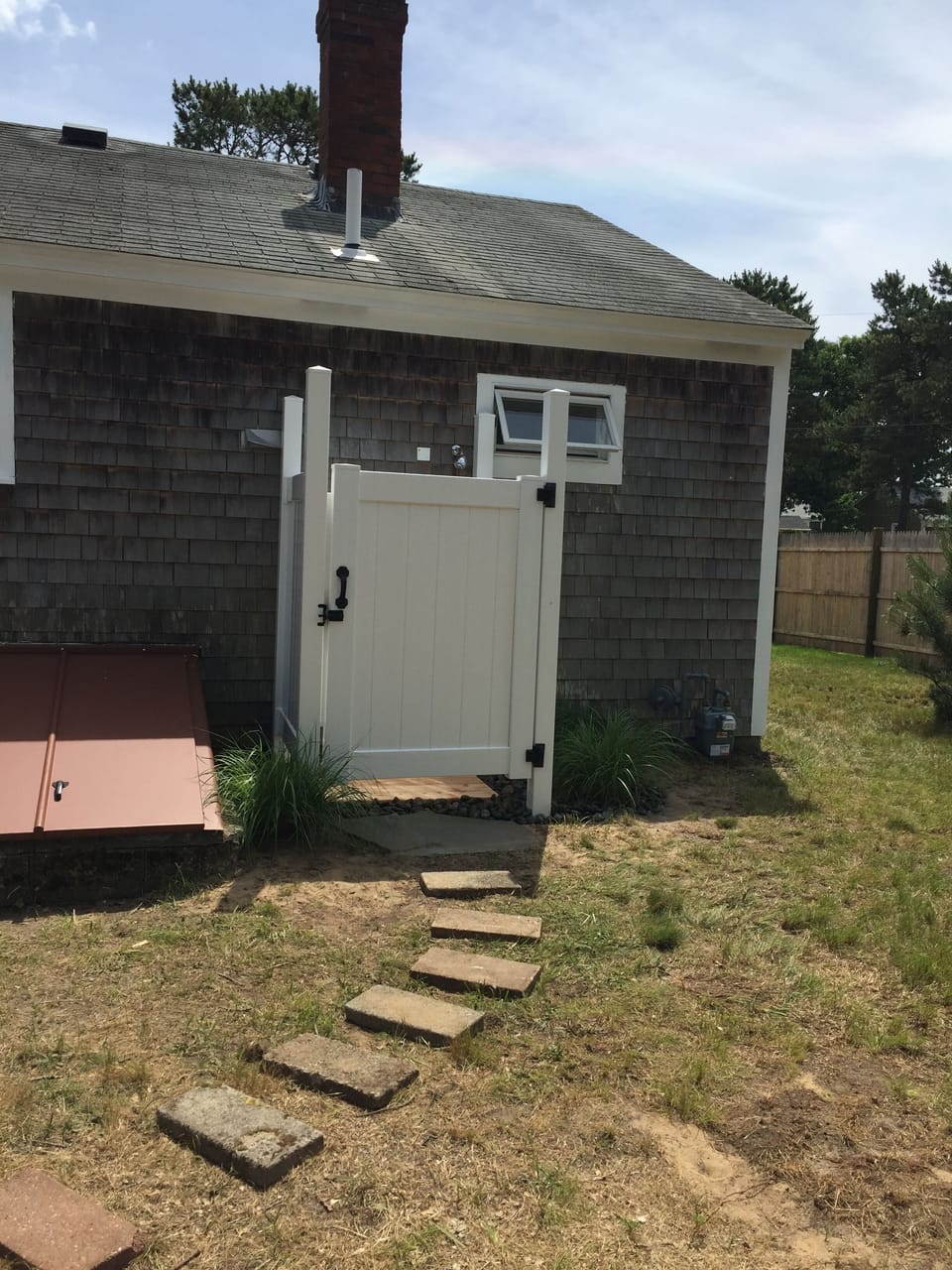 Outside Shower - Exterior View