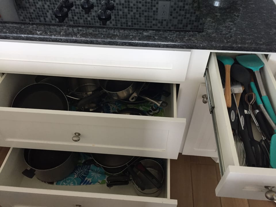 Well stocked kitchen, Cook ware, crock pot, rice cooker, electric tea kettle +