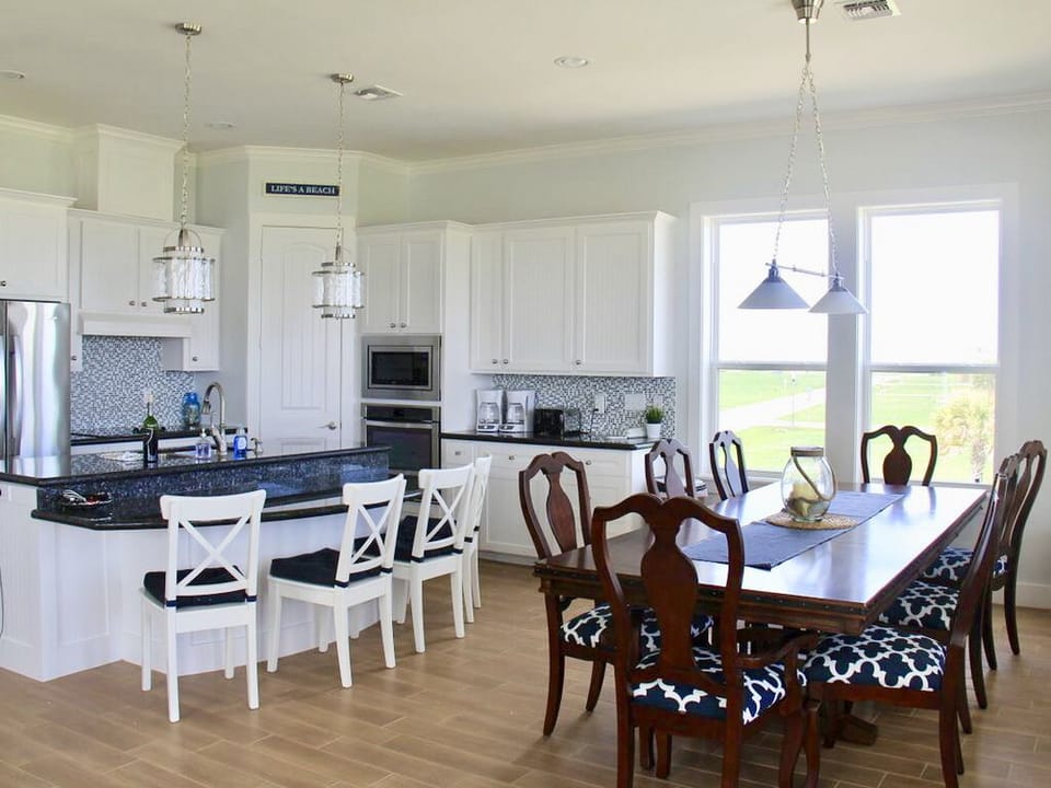 Kitchen and Dinning 