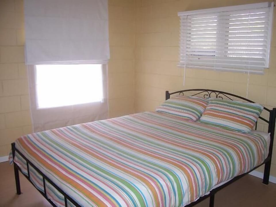 Port Hughes 3 bedroom shack