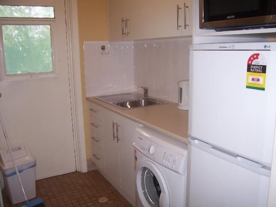 Port Hughes 3 bedroom shack