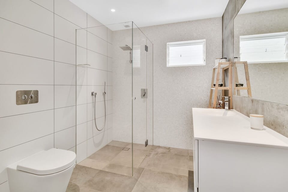 Main Bathroom