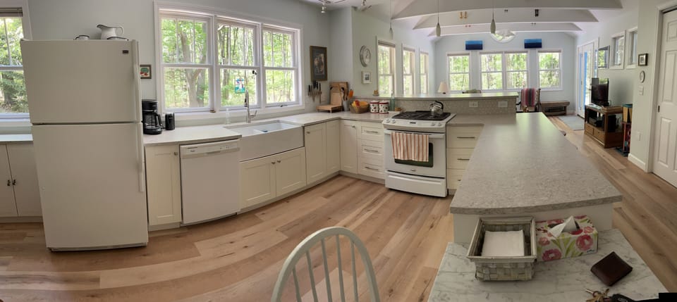 Full kitchen faces the west. 