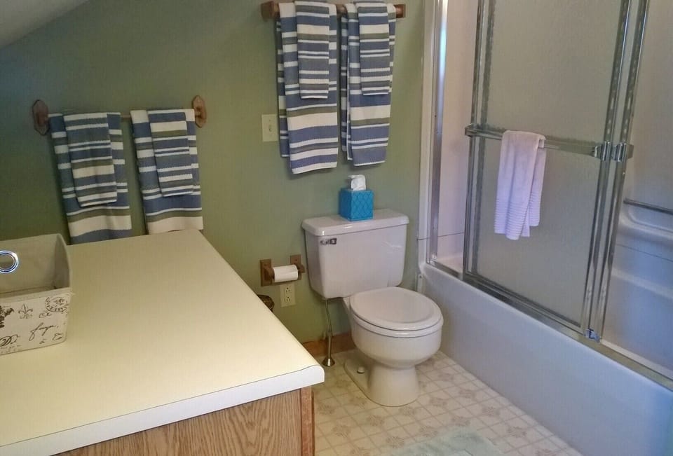 Second floor bath