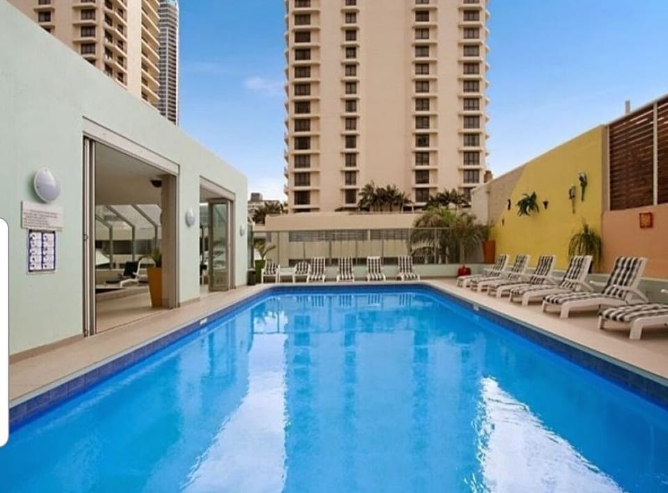 You can enjoy the Outdoor pool 