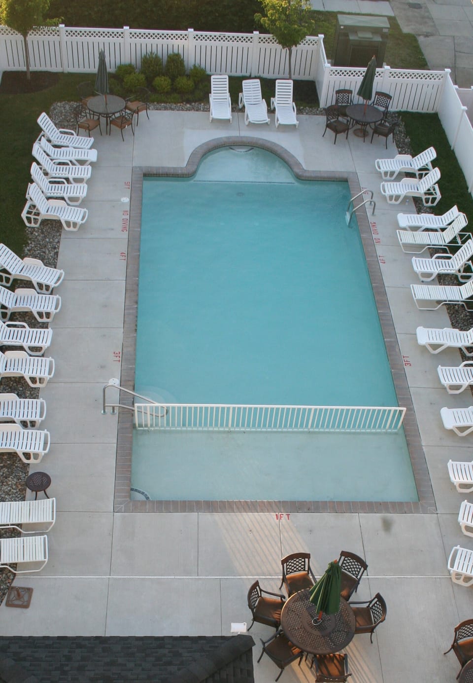 Large heated pool with separate kiddie area