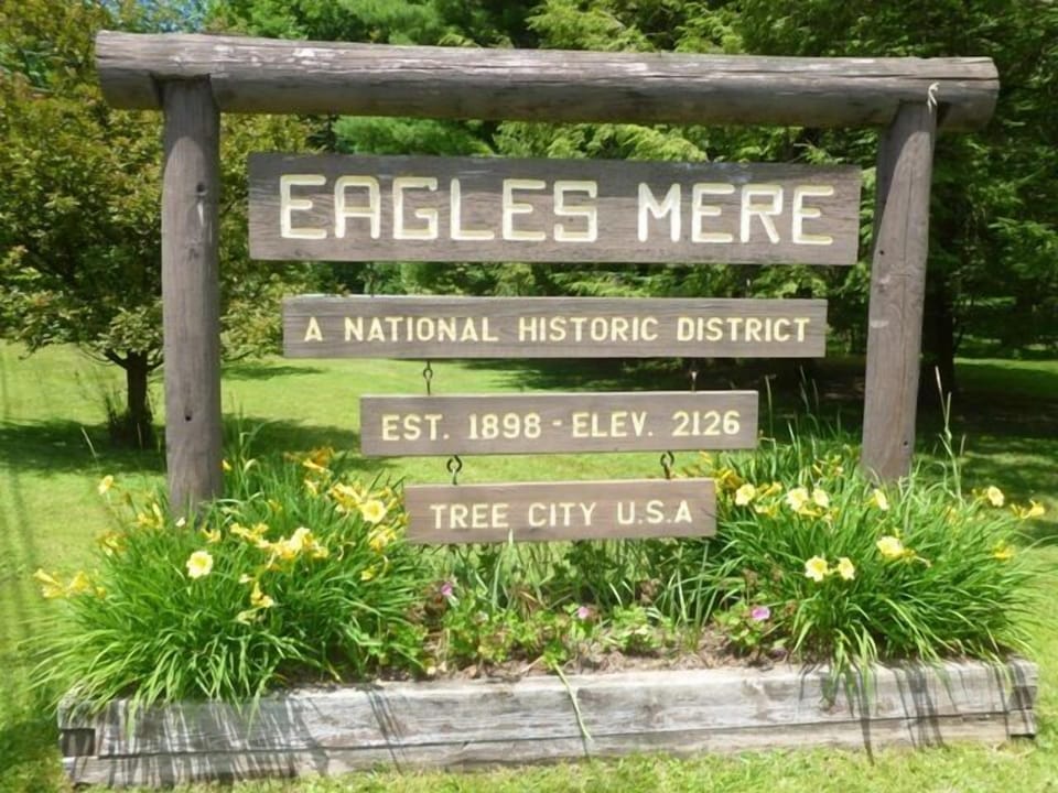 Welcome to Eagles Mere!
