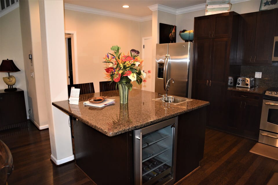 Kitchen island