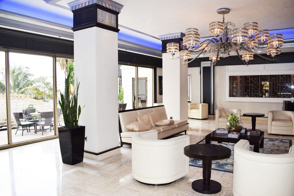 MAIN FLOOR