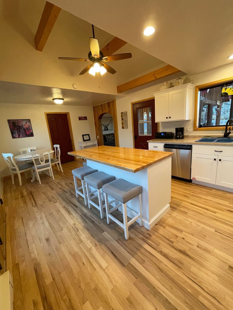Large sunny kitchen