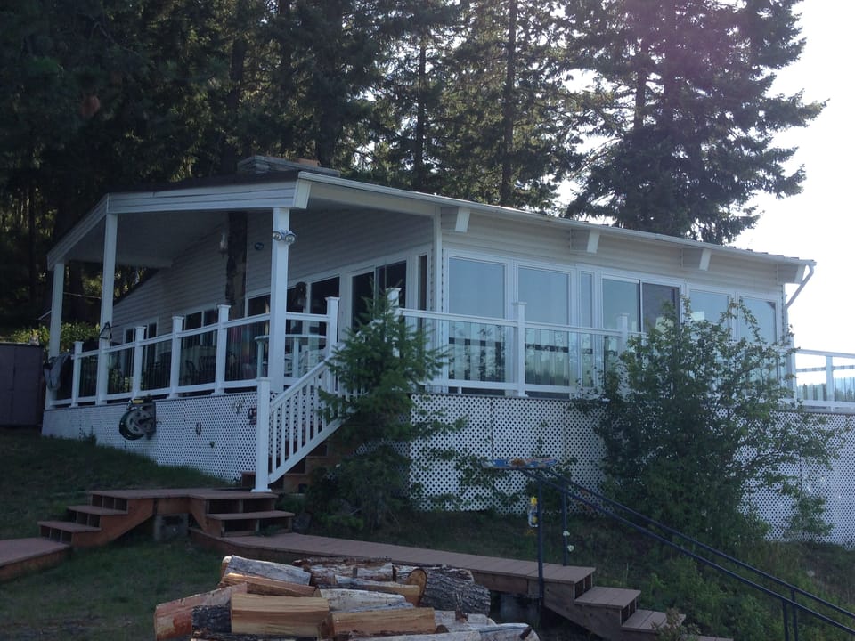 Main cabin