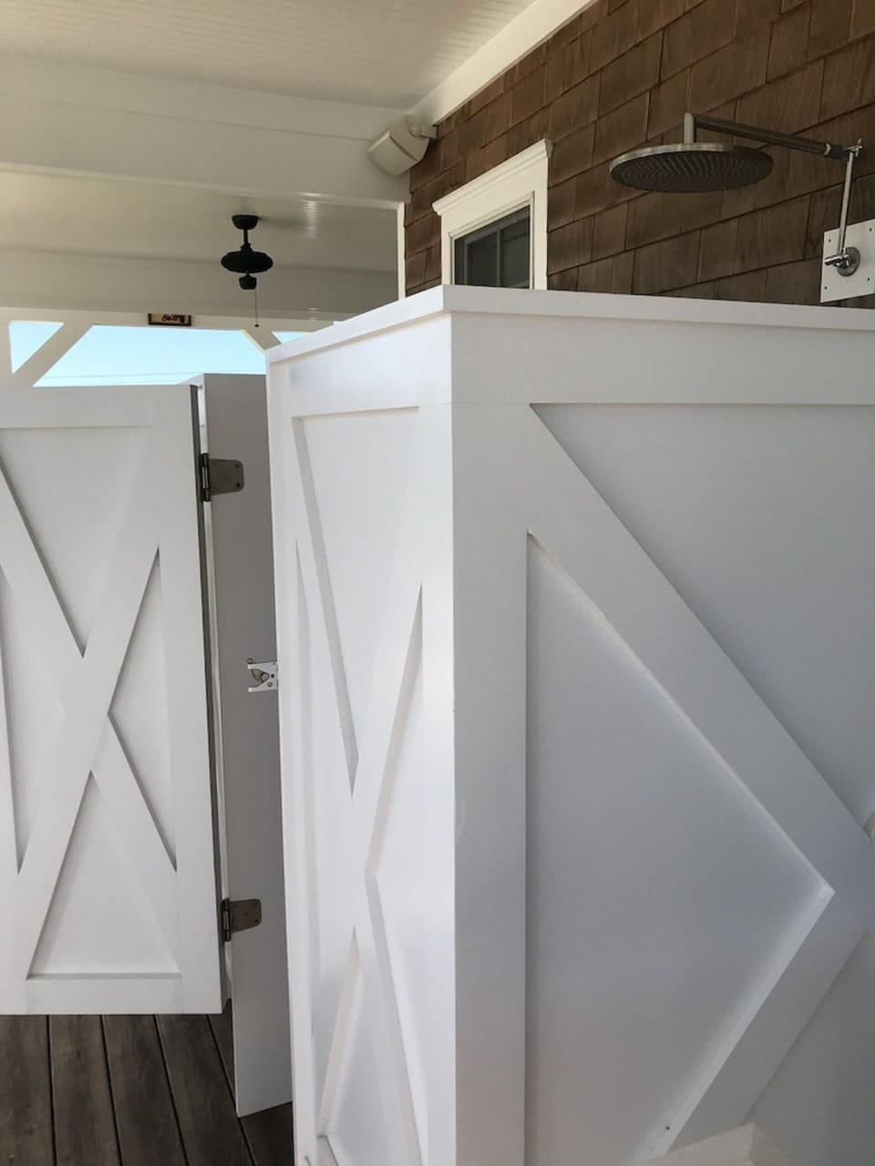 outdoor shower 