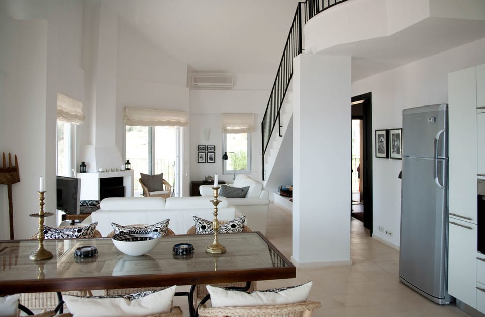 Living room with dining table