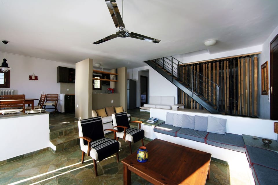 view from the sitting splace to the kitchen
