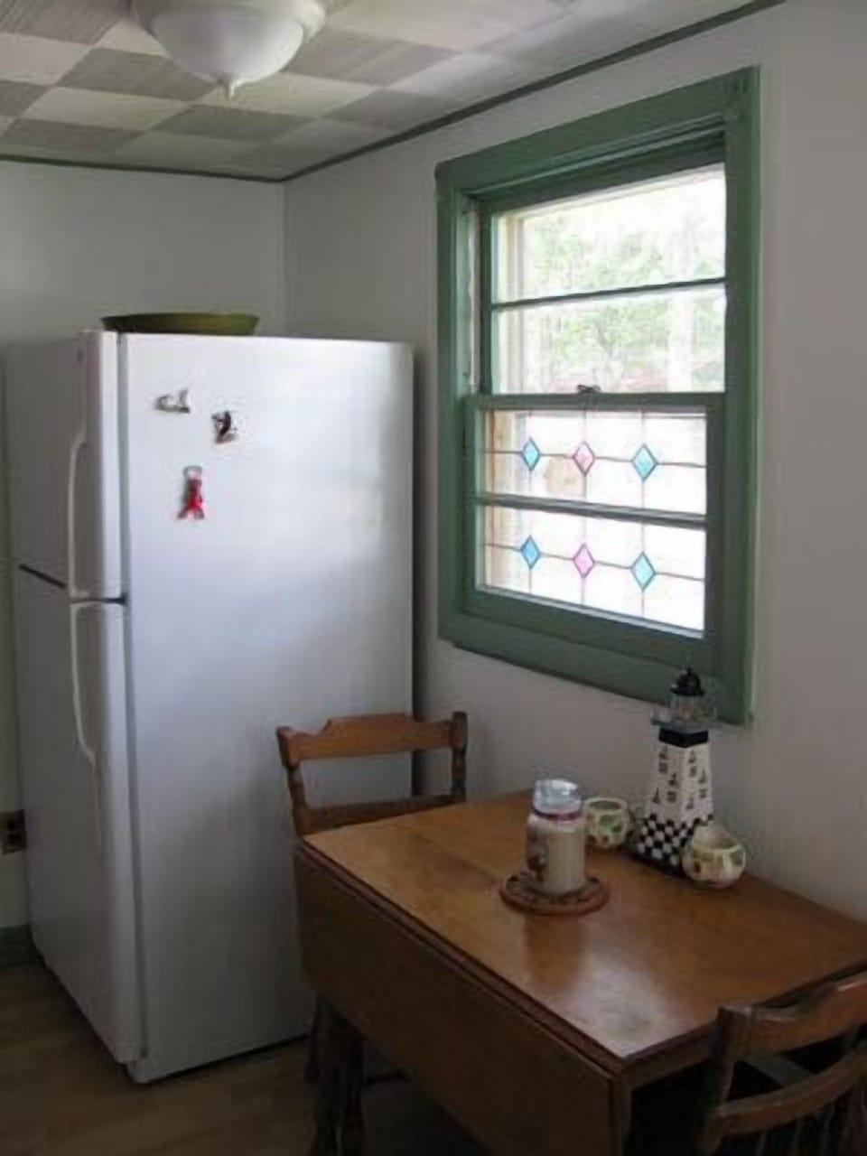 Bright cozy kitchen