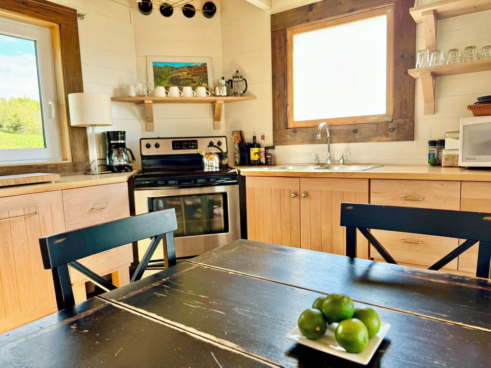 antique kitchen table