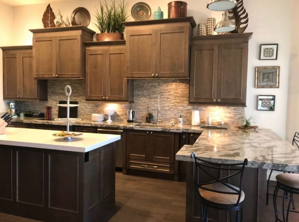 Kitchen / fully stocked