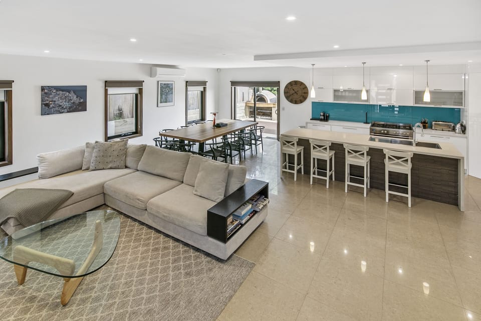 Lounge Room/Kitchen/Dining Area
