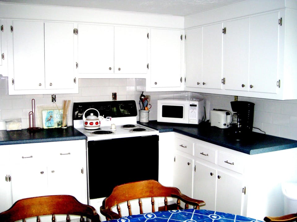 In late 2013, we updated the kitchen and painted the entire interior. These are just two of the improvements we made to make Marshview more inviting.