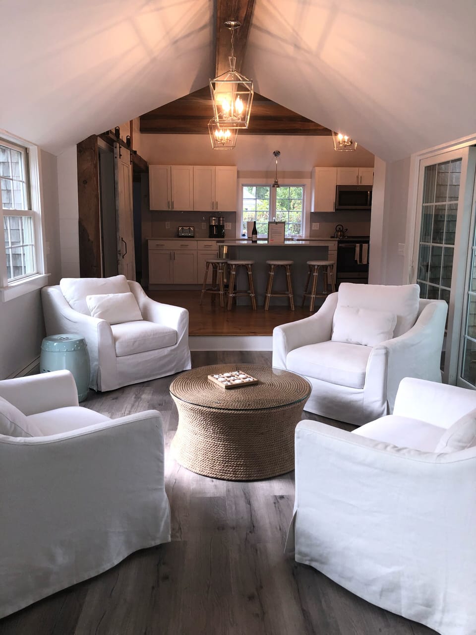 Sunroom / Kitchen