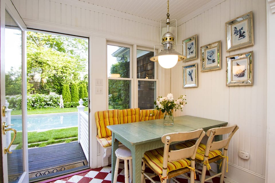 Kitchen table with Banquette