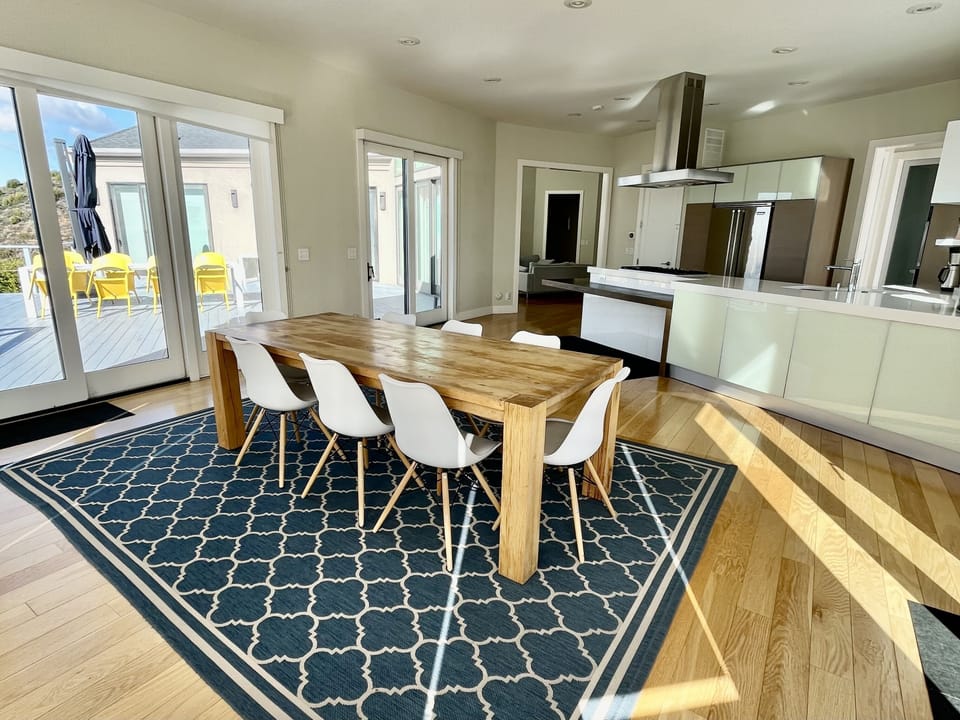 Dining room and kitchen 