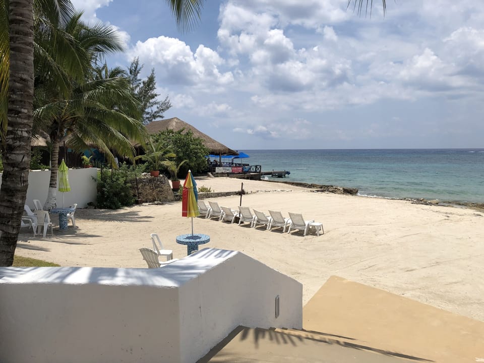 Wonderful restaurant to the left. 