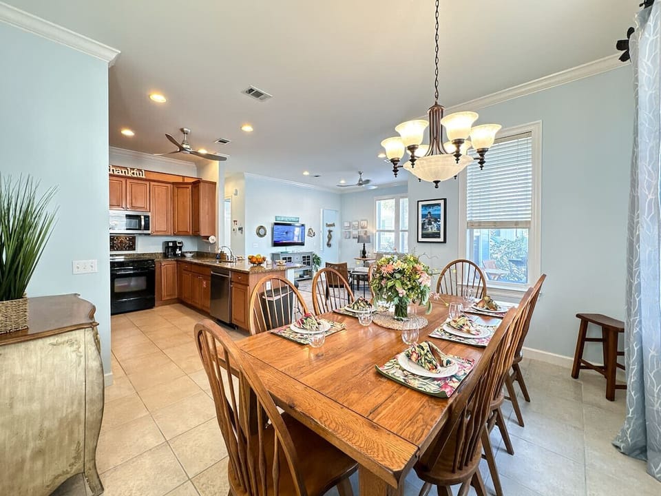 Enjoy the spacious, open concept living, kitchen & dining areas