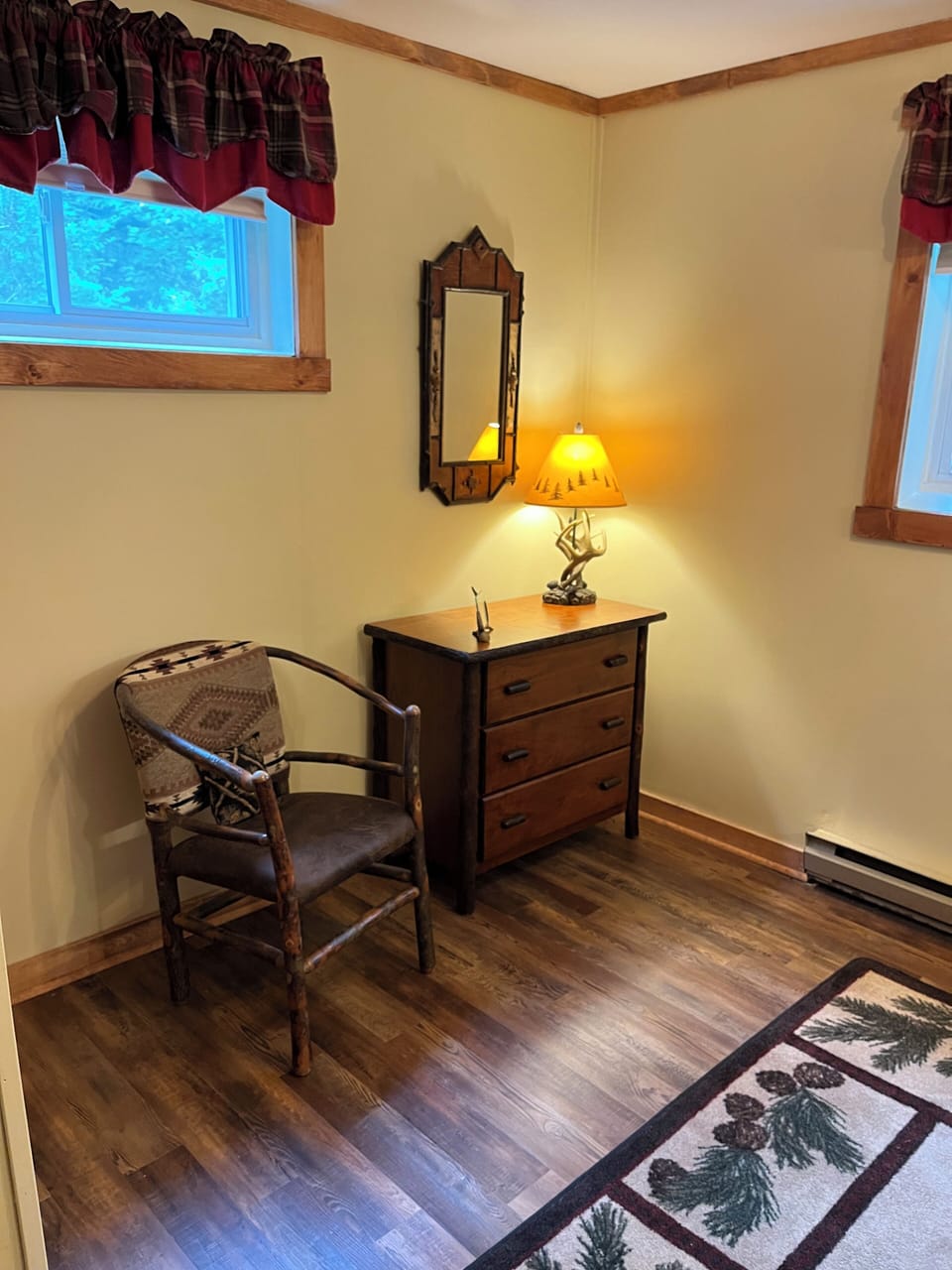 Queen Bed (Bed Room 3)