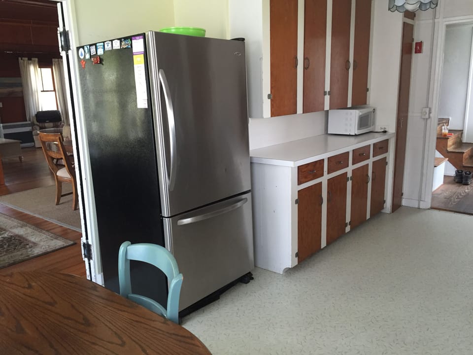 Kitchen with plenty of cabinet space