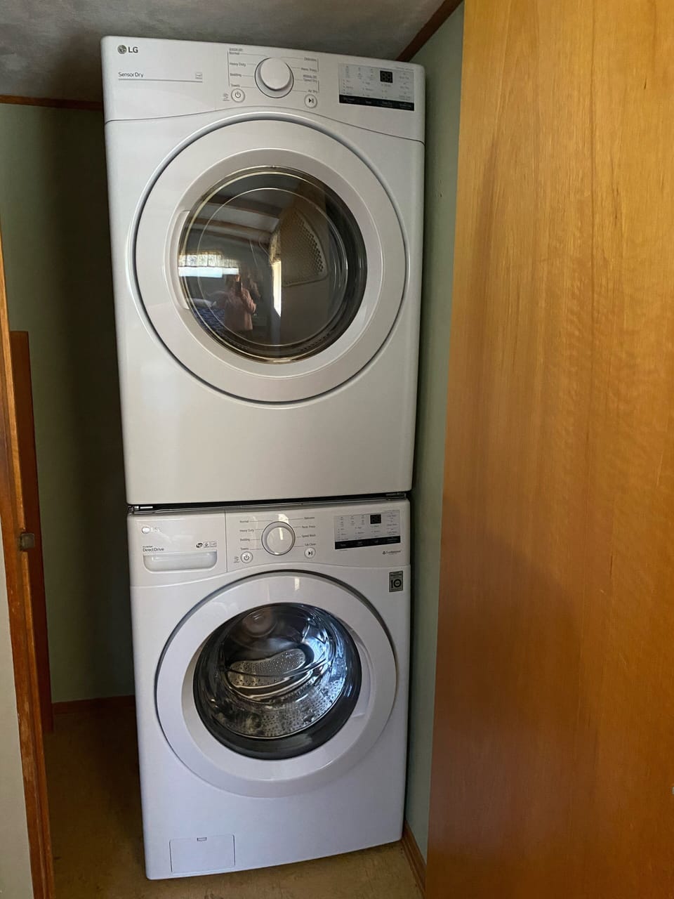 Washer/dryer in bedroom closet