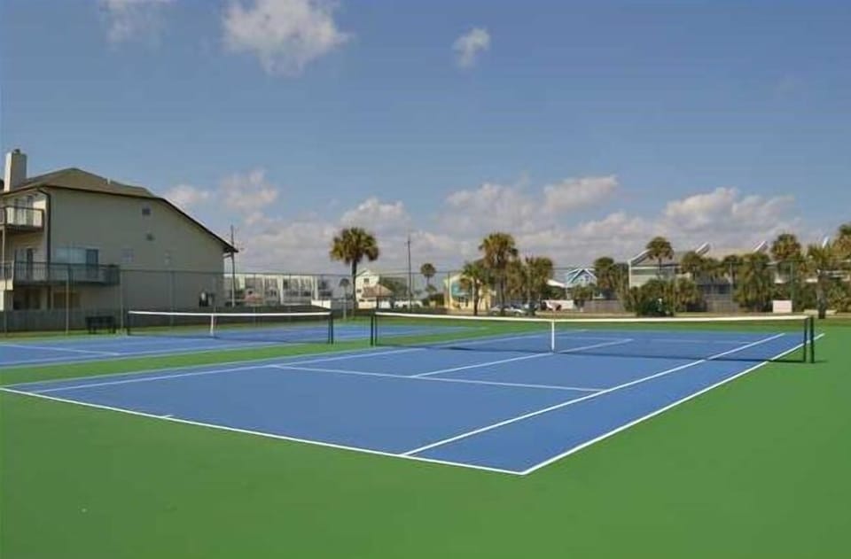  tennis courts