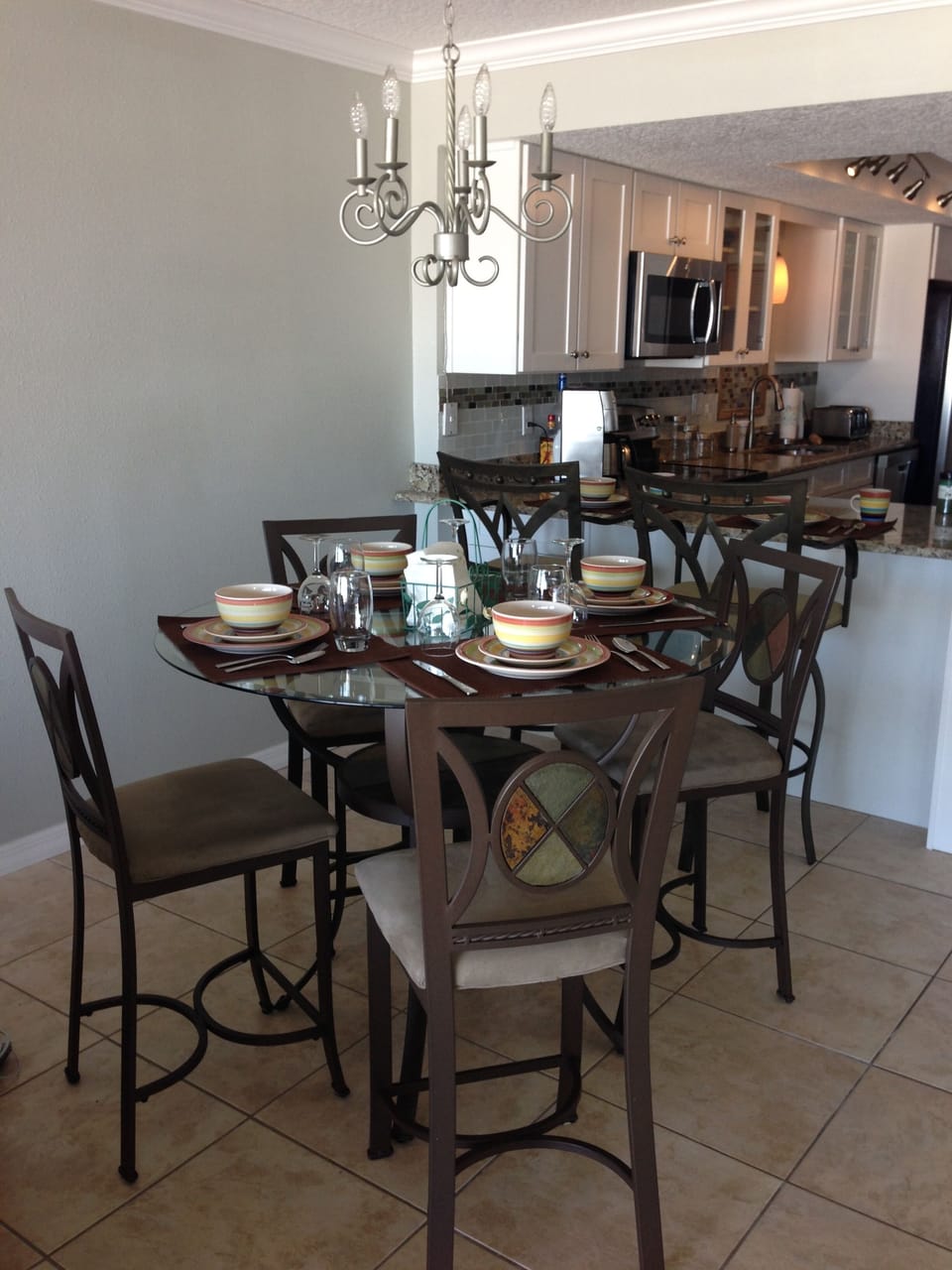 Dining, Bar and Kitchen